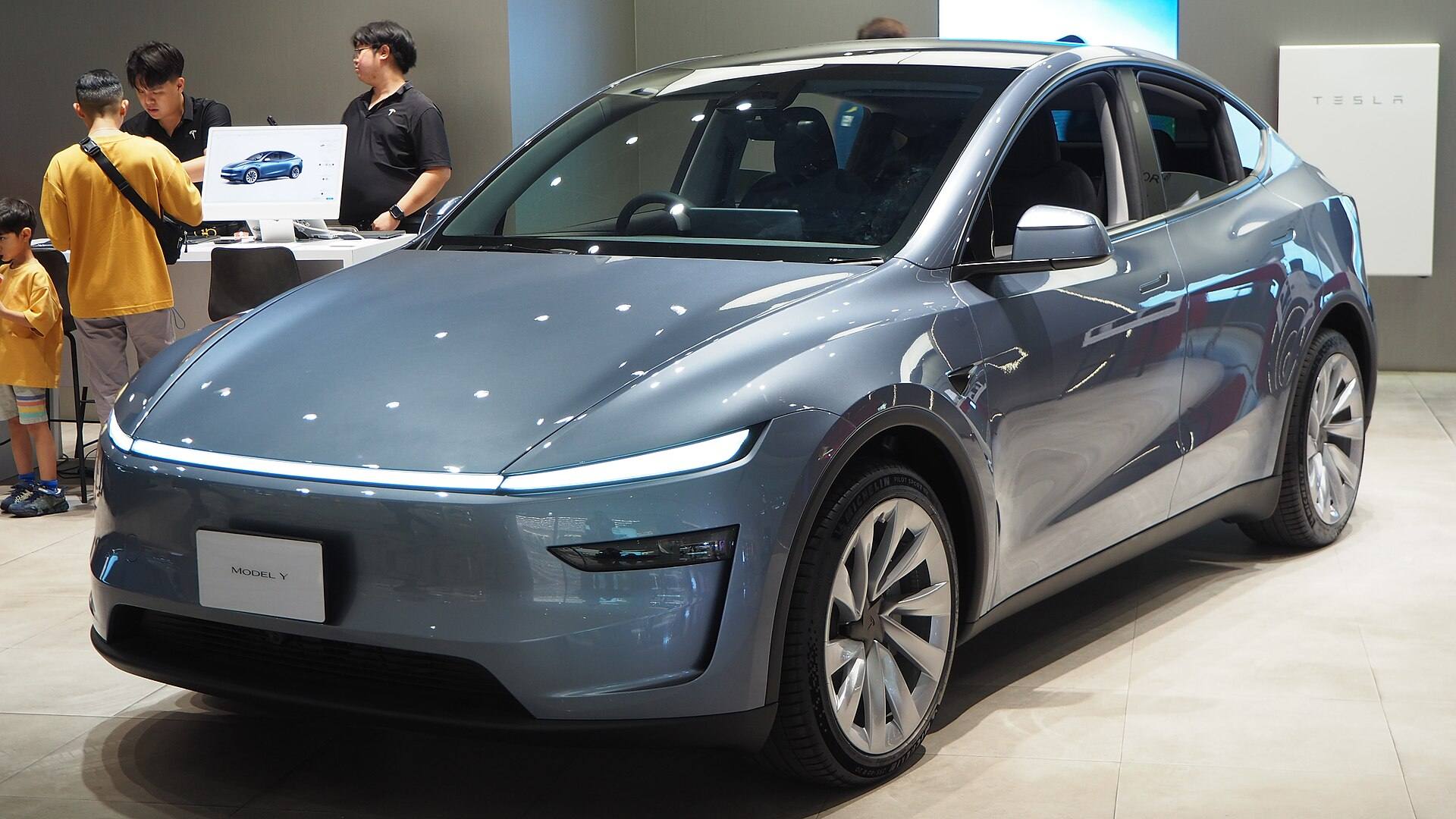 Tesla Model Y, exterior view