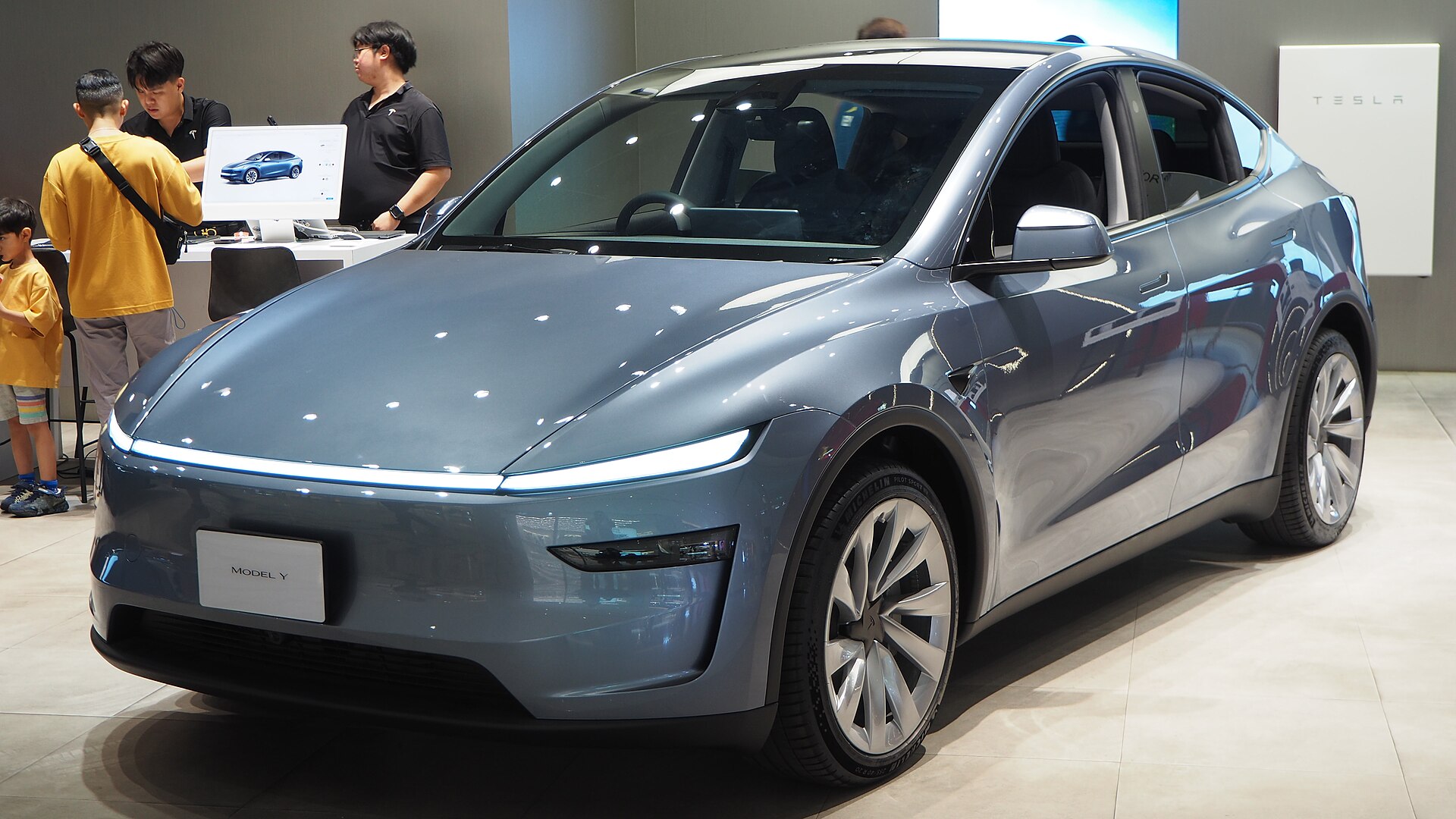 Tesla Model Y, exterior view